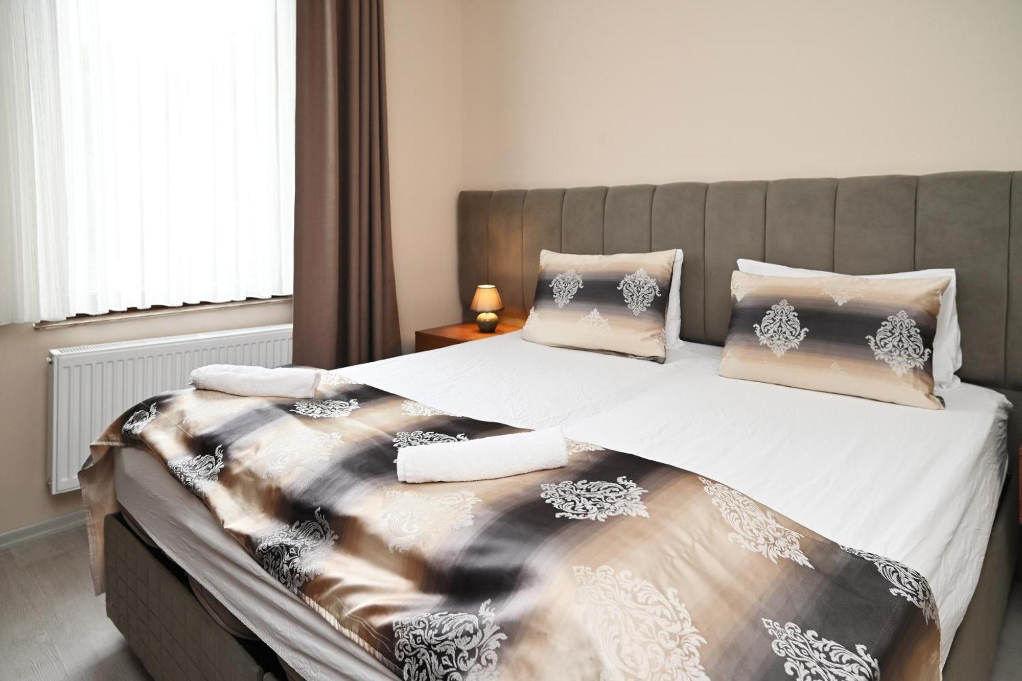 Kispet Deluxe Hotels&Suites Oberhausen  Exteriör bild