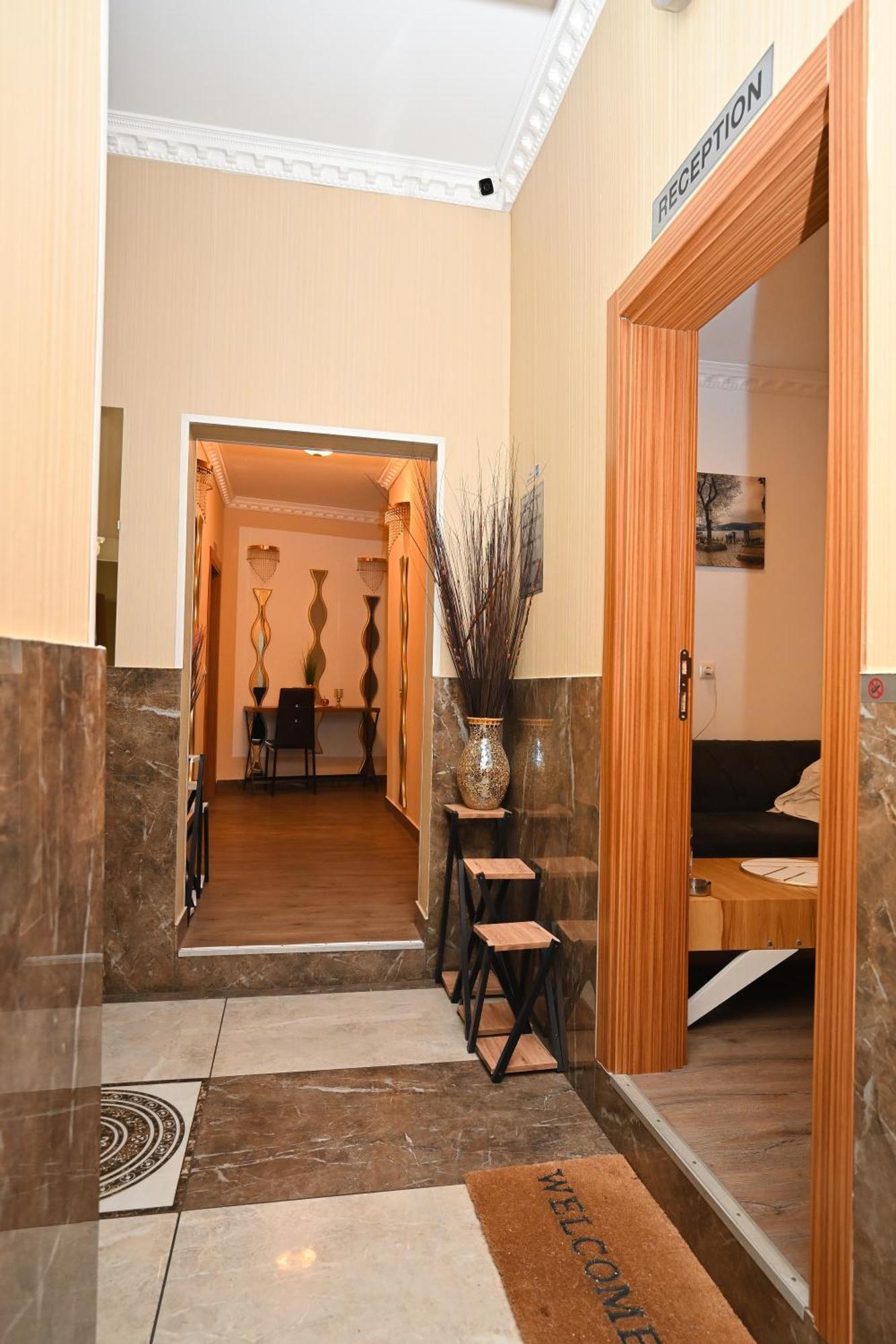Kispet Deluxe Hotels&Suites Oberhausen  Exteriör bild