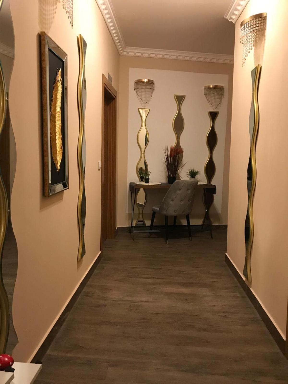 Kispet Deluxe Hotels&Suites Oberhausen  Exteriör bild