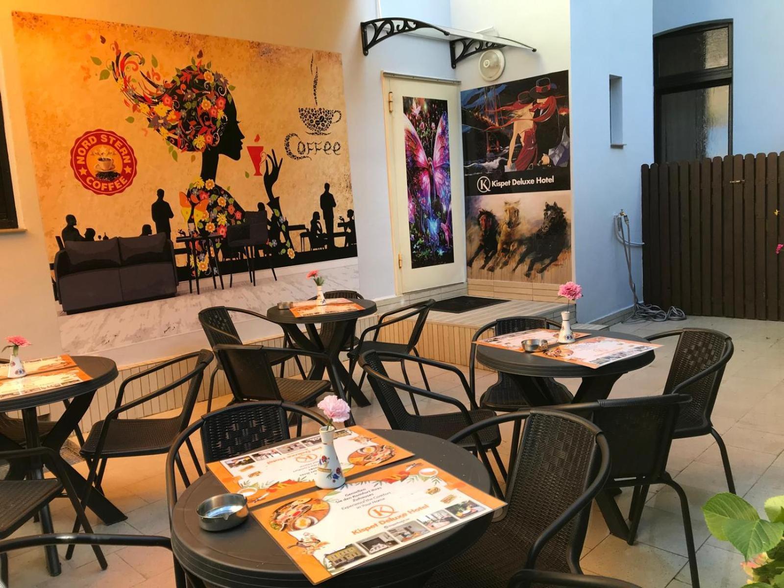 Kispet Deluxe Hotels&Suites Oberhausen  Exteriör bild