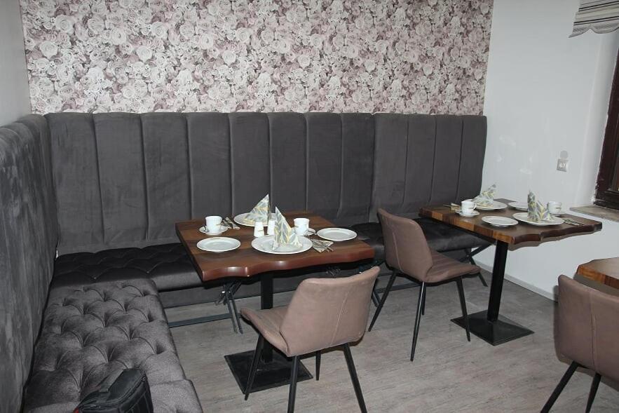 Kispet Deluxe Hotels&Suites Oberhausen  Exteriör bild
