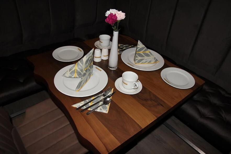 Kispet Deluxe Hotels&Suites Oberhausen  Exteriör bild