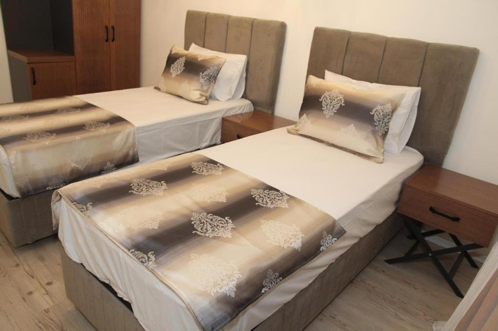 Kispet Deluxe Hotels&Suites Oberhausen  Exteriör bild